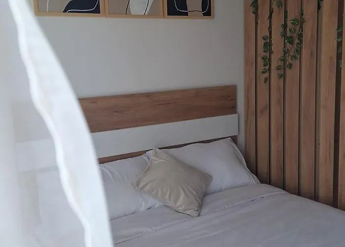 Ella Lux Apartment